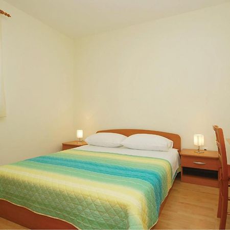 Cozy Apartment In Posedarje With House Sea View מראה חיצוני תמונה