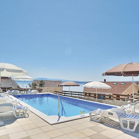 Cozy Apartment In Posedarje With House Sea View מראה חיצוני תמונה