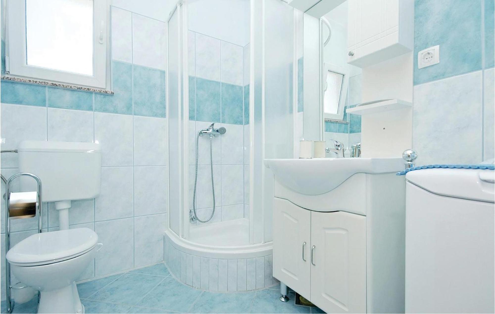 Cozy Apartment In Posedarje With House Sea View חדר תמונה