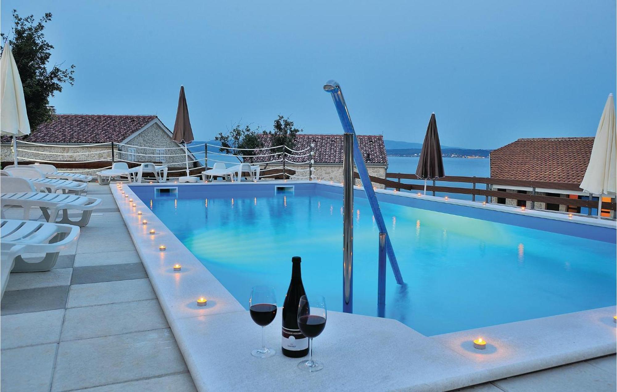 Cozy Apartment In Posedarje With House Sea View מראה חיצוני תמונה