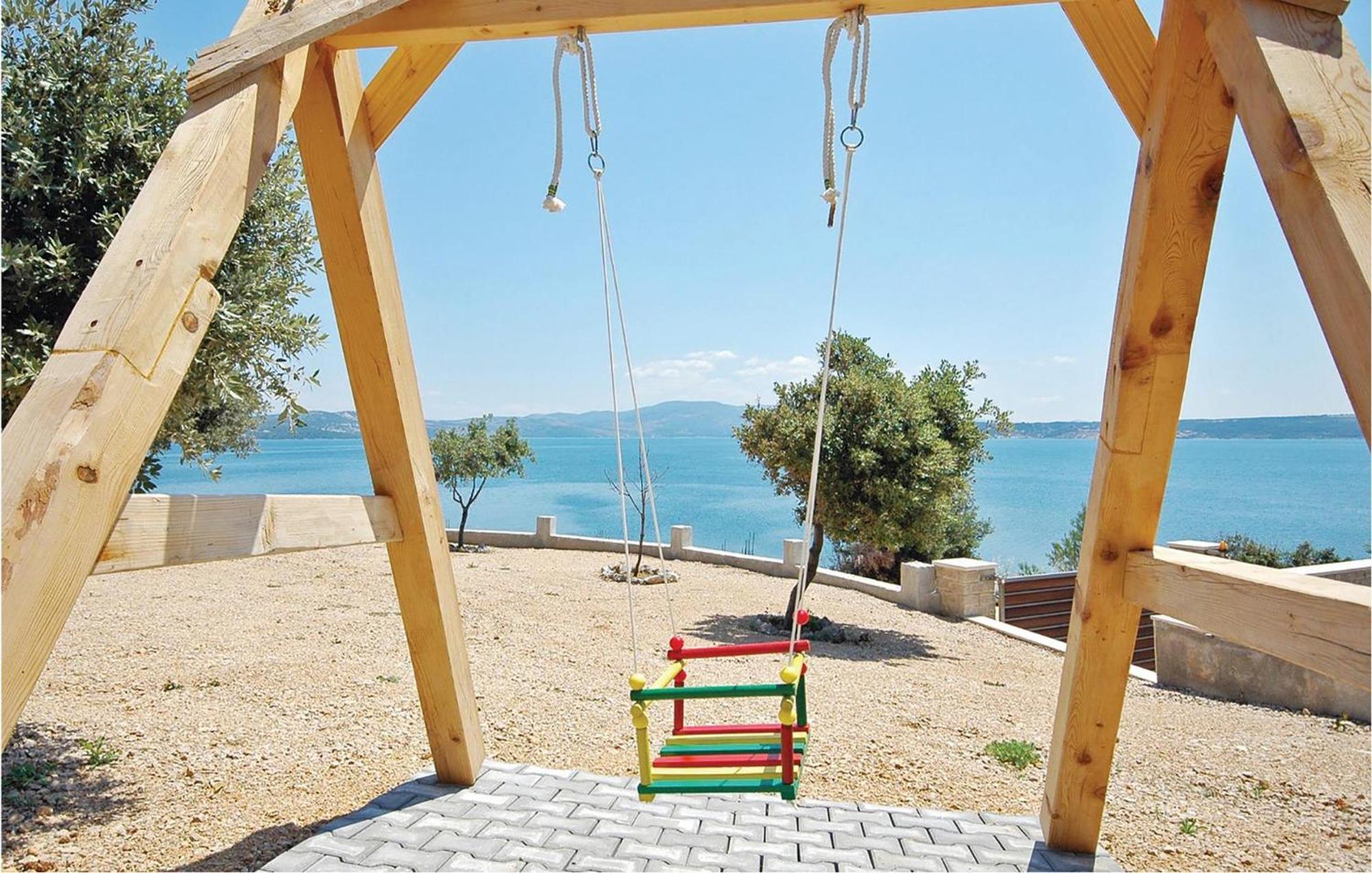 Cozy Apartment In Posedarje With House Sea View מראה חיצוני תמונה
