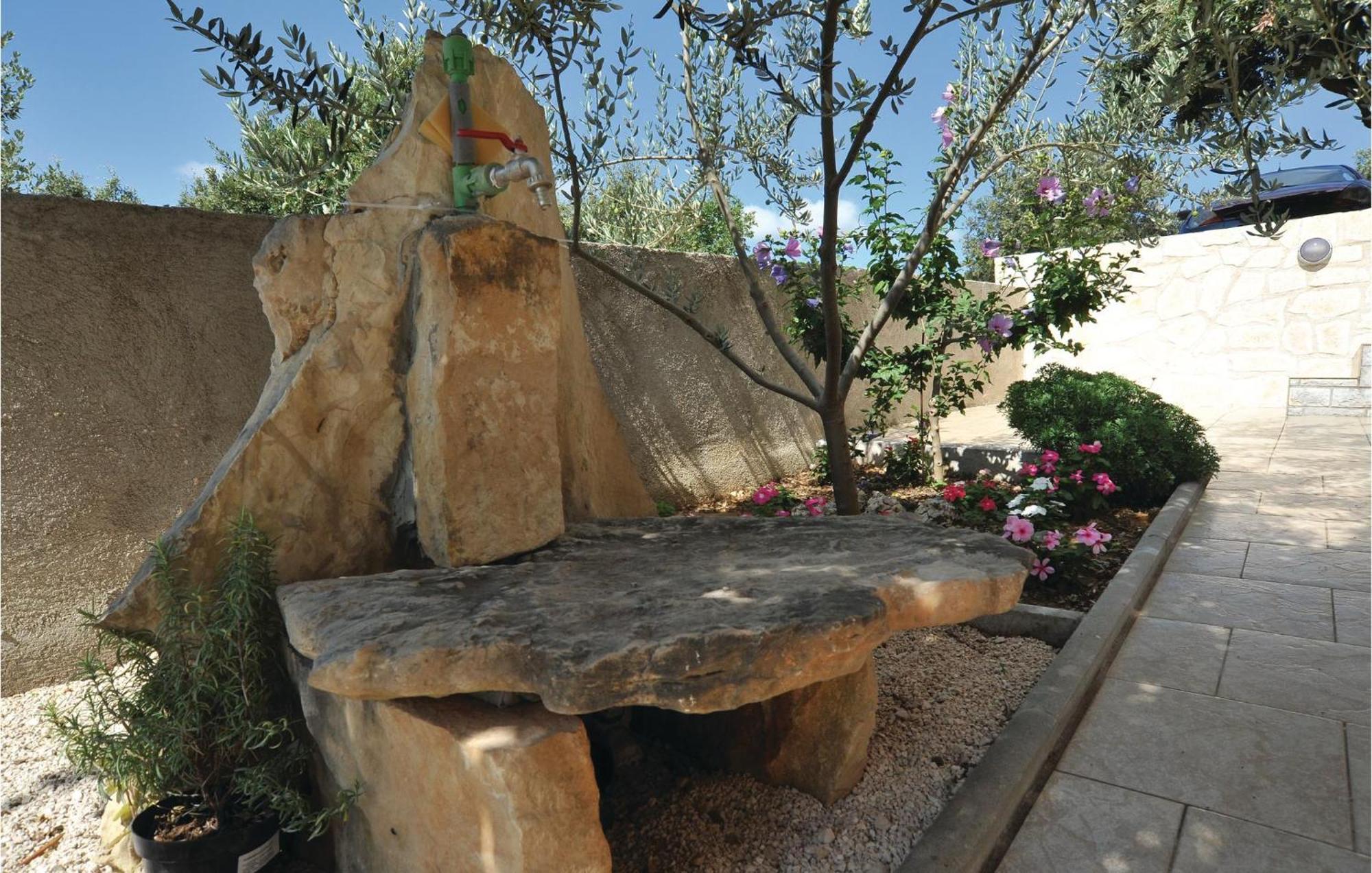 Cozy Apartment In Posedarje With House Sea View מראה חיצוני תמונה