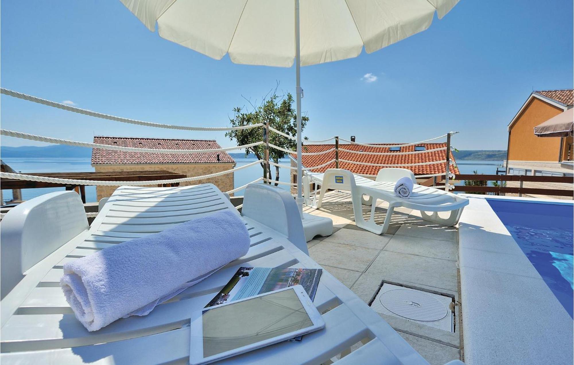 Cozy Apartment In Posedarje With House Sea View מראה חיצוני תמונה